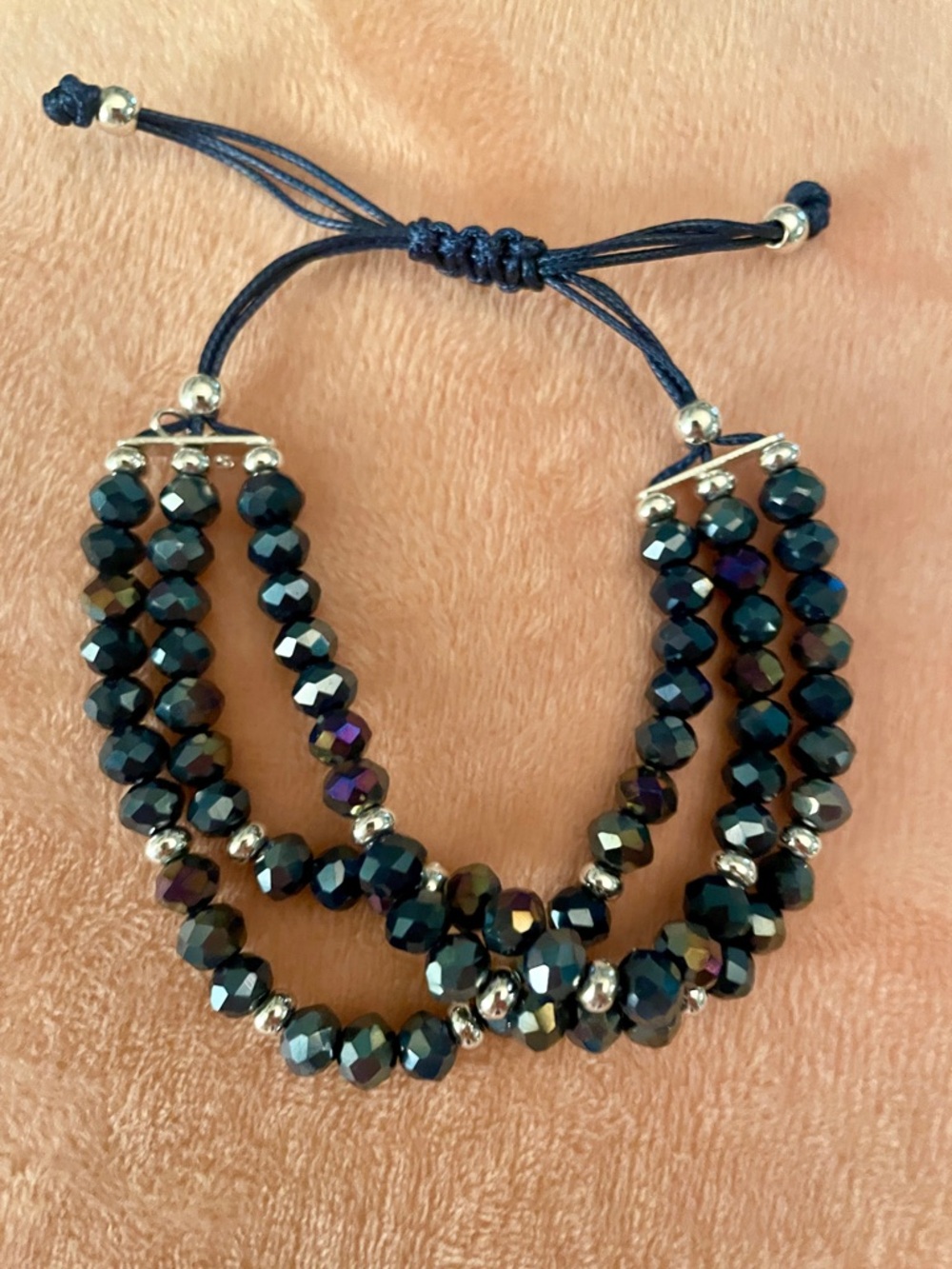 NWT Studio 1886 Avon Shimmer and Shine Pull-Cord Bracelet. Sparkly!!